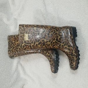 Nicole Miller Cheetah/ Leopard 12" Rain boots.  Size 9